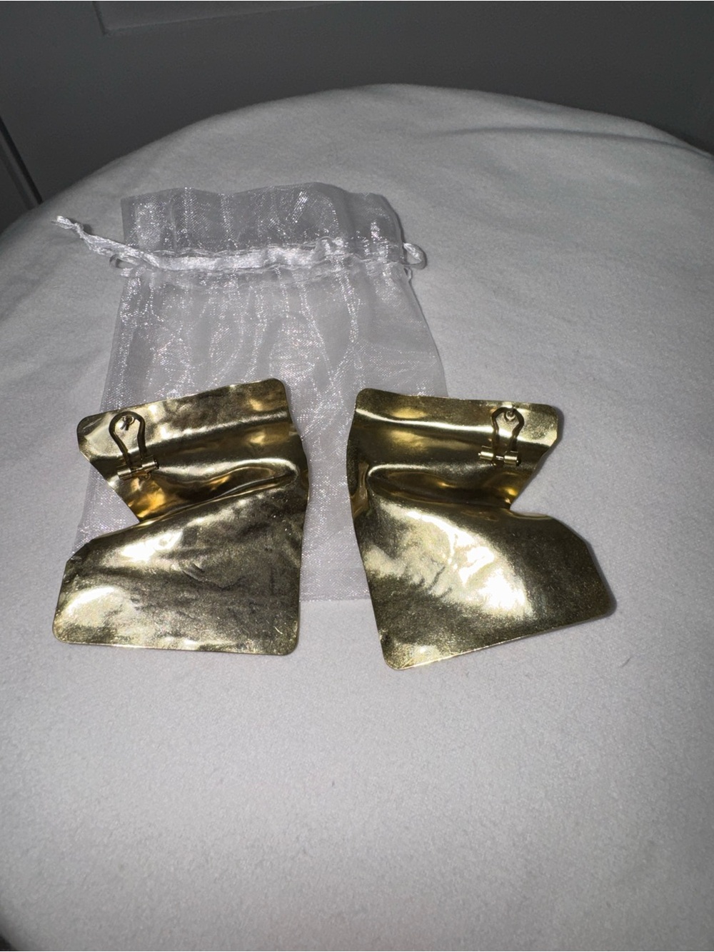 Adolfo Dominguez Pleated Metal Earring/OS - Picture 3 of 3